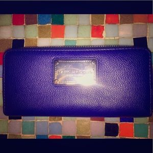 Marc by Marc Jacobs ‘Q-Style Vertical Zippy Wallet